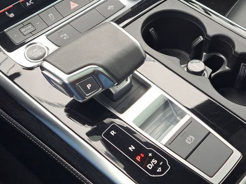 Used 2025 Audi Q7 3.0T Premium Plus AWD/4WD image 18