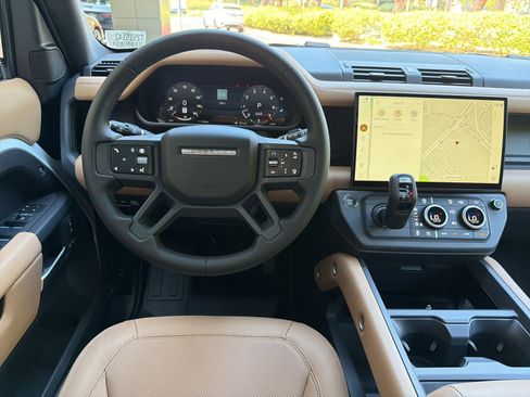New 2026 Land Rover Defender 110 X-Dynamic SE AWD/4WD image 28