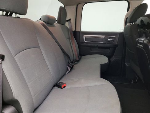 Used 2021 RAM 1500 Classic SLT AWD/4WD image 19
