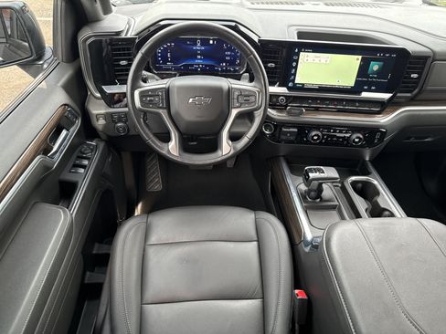 Used 2023 Chevrolet Silverado 1500 RST w/ Convenience Package II AWD/4WD image 8