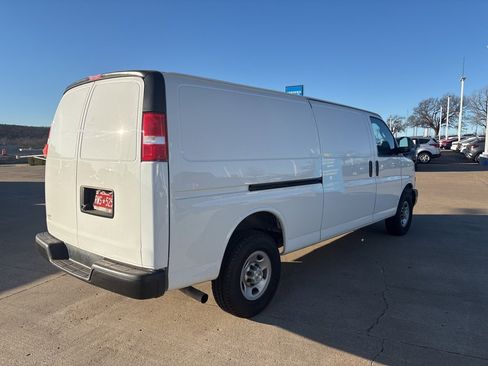 Used 2023 Chevrolet Express 2500 Work Van w/ Driver Convenience Package image 5