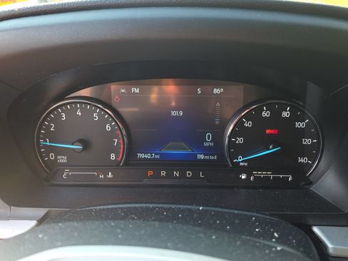 Used 2023 Ford Explorer XLT w/ Equipment Group 202A AWD/4WD image 9