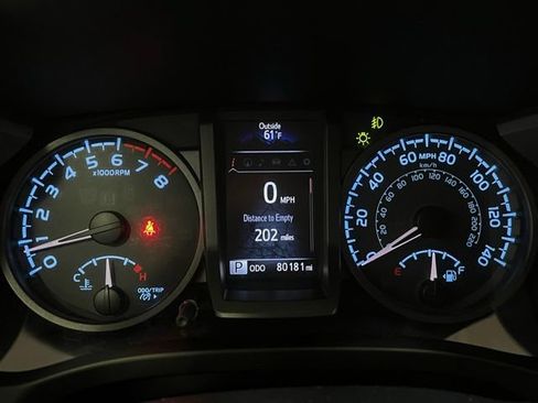 Certified 2019 Toyota Tacoma TRD Off-Road AWD/4WD image 15