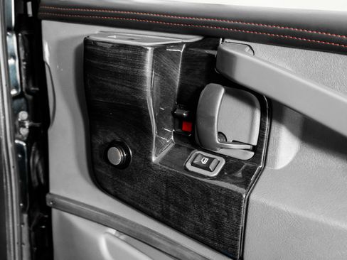 Used 2023 GMC Savana 2500 image 49