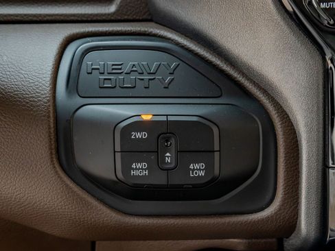 Used 2025 RAM 3500 Laramie image 23