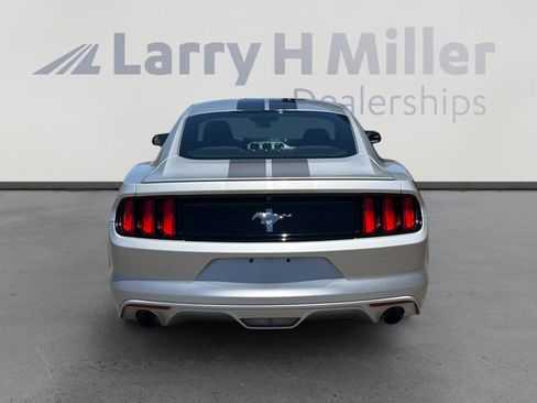 Used 2016 Ford Mustang Coupe w/ Equipment Group 051A RWD image 4