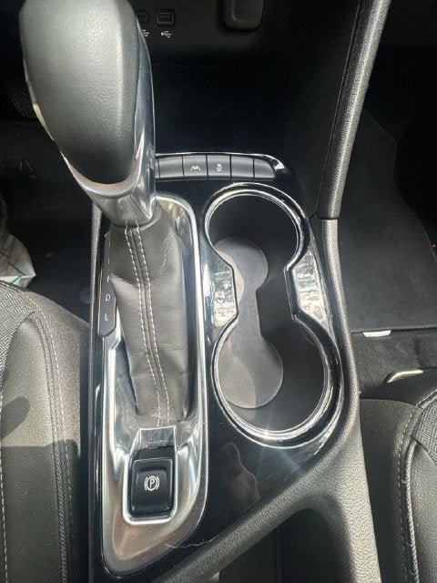 Used 2024 Buick Encore GX Preferred FWD image 14