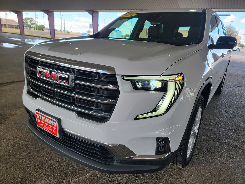 Used 2026 GMC Acadia Elevation w/ Elevation Premium Package AWD/4WD image 3