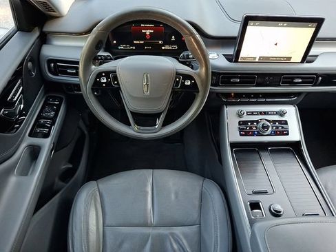 Used 2020 Lincoln Aviator Reserve w/ Elements Package Plus AWD/4WD image 12