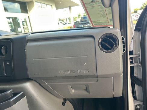 Used 2014 Ford E-150 and Econoline 150 w/ Commercial Cargo Van Package image 18