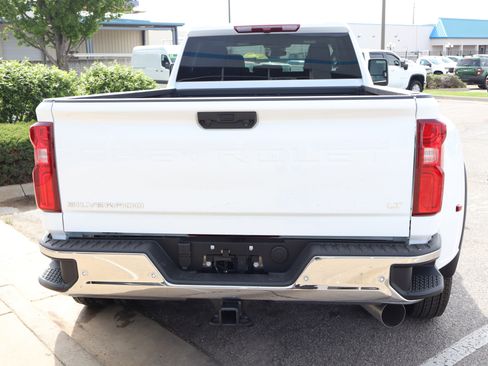 New 2026 Chevrolet Silverado 3500 LT w/ Safety Package AWD/4WD image 8