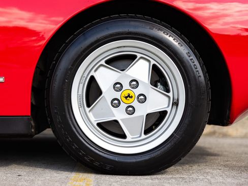 Used 1989 Ferrari Testarossa image 12