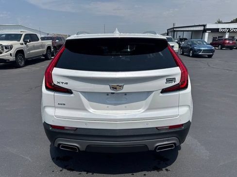 Used 2021 Cadillac XT4 Premium Luxury w/ Cold Weather Package AWD/4WD image 4