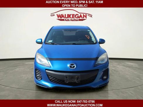 Used 2012 MAZDA MAZDA3 i Grand Touring w/ Tech Pkg FWD image 2