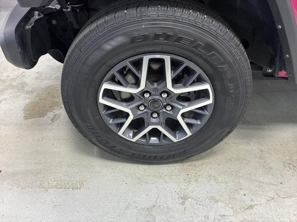 Used 2024 Jeep Wrangler Unlimited Sahara AWD/4WD image 26