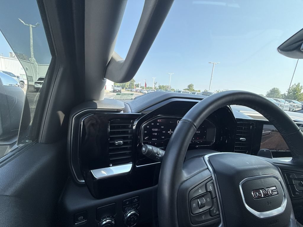 Certified 2025 GMC Sierra 1500 SLT w/ SLT Premium Package RWD image 24