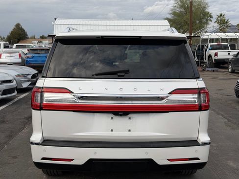 Used 2018 Lincoln Navigator Reserve image 7