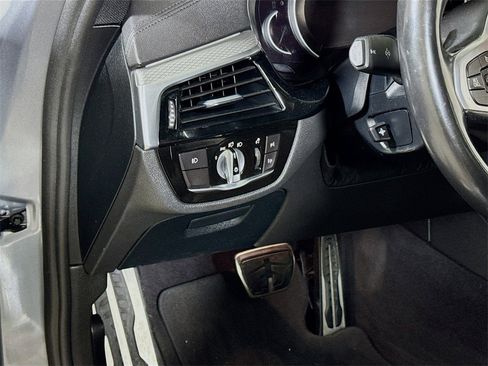 Used 2018 BMW 530i image 8