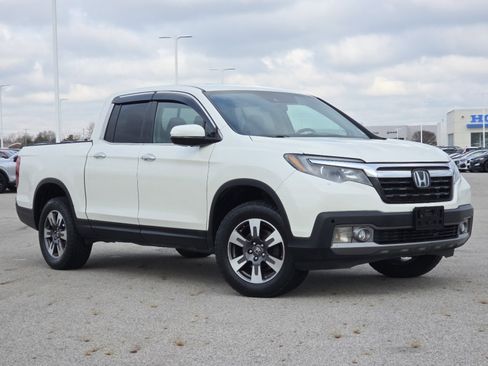 Used 2017 Honda Ridgeline RTL-E image 2