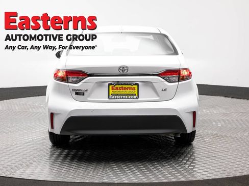 Used 2024 Toyota Corolla LE FWD image 6