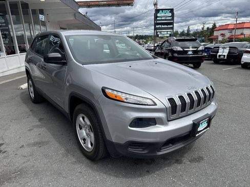 Used 2014 Jeep Cherokee Sport AWD/4WD image 11