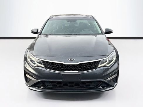 Used 2020 Kia Optima SE image 2