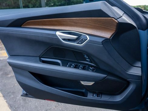 Used 2023 Audi e-tron GT Premium Plus image 15