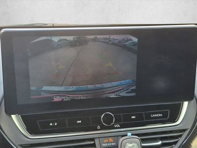 Used 2023 Nissan Altima 2.5 SR w/ SR Premium Package FWD image 11
