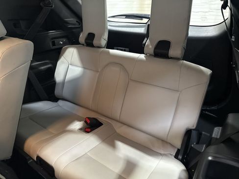 Used 2023 Mitsubishi Outlander SEL AWD/4WD image 28