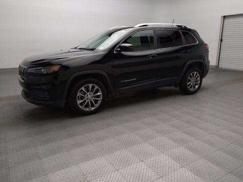 Used 2020 Jeep Cherokee Latitude Plus image 2