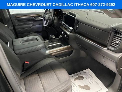 Used 2022 GMC Sierra 1500 Elevation w/ Preferred Package AWD/4WD image 18