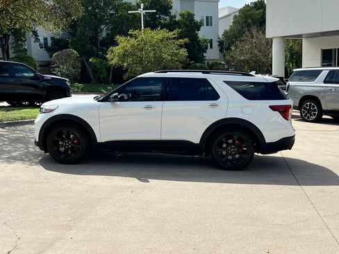 Used 2020 Ford Explorer ST w/ ST Street Pack AWD/4WD image 3