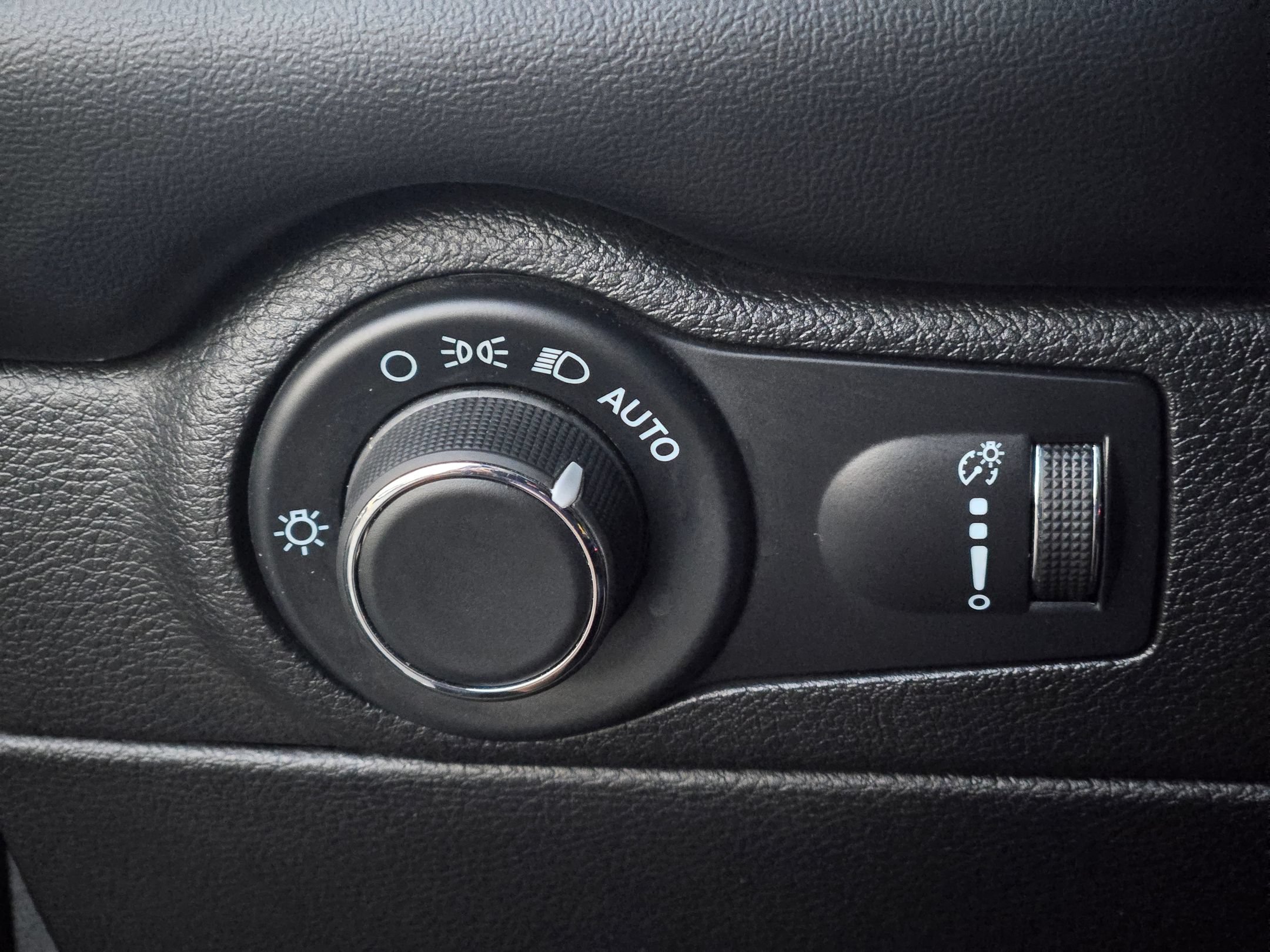 Used 2024 Dodge Durango GT AWD/4WD image 26