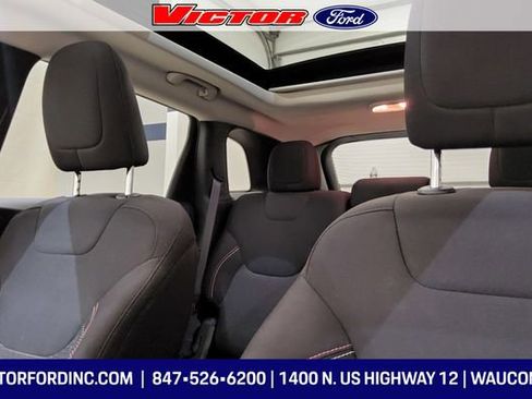 Used 2016 Jeep Cherokee 75th Anniversary image 12