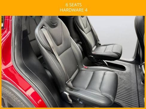 Used 2023 Tesla Model X image 9