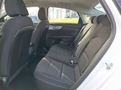 Used 2023 Kia Forte LXS w/ LXS Technology Package image 11