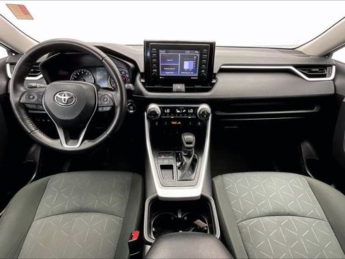Used 2022 Toyota RAV4 XLE image 15