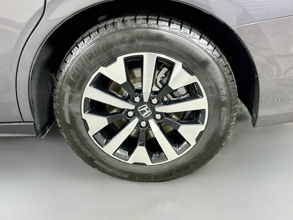 Certified 2025 Honda Odyssey EX-L image 31