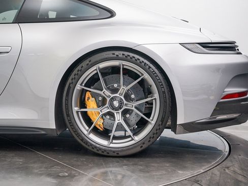 Used 2022 Porsche 911 GT3 image 22