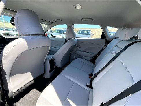 Certified 2024 Hyundai Kona SE FWD image 16