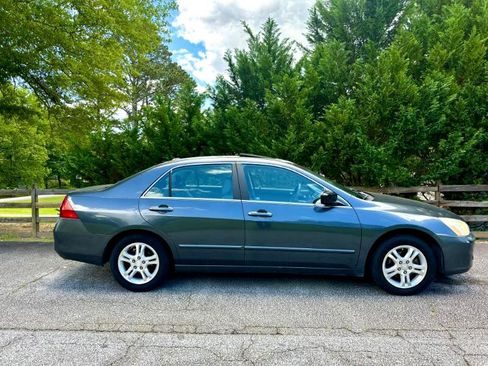 Used 2007 Honda Accord EX image 2