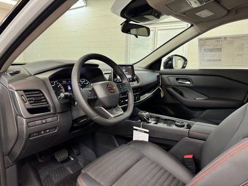 New 2026 Nissan Rogue SV image 12