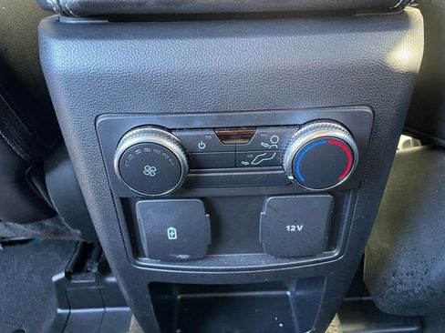 Used 2021 Ford Explorer XLT w/ Equipment Group 202A image 31