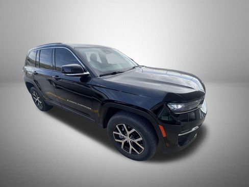 Certified 2023 Jeep Grand Cherokee Limited image 4