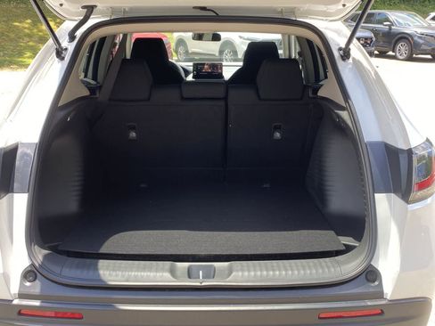 New 2026 Honda HR-V LX image 9