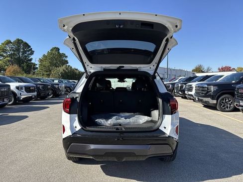 New 2026 GMC Terrain AT4 w/ Convenience Package III image 23