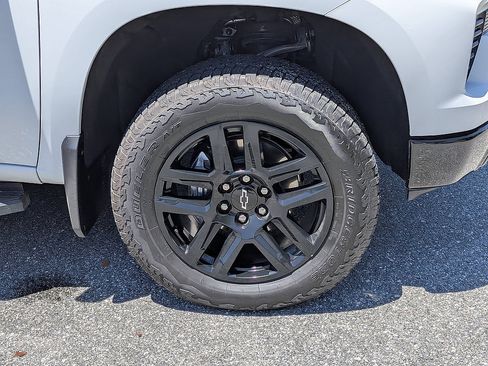 Certified 2025 Chevrolet Silverado 1500 LT Trail Boss w/ Convenience Package II AWD/4WD image 28