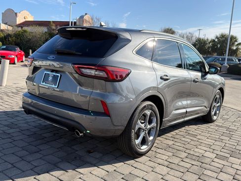 Used 2023 Ford Escape ST-Line w/ Tech Pack #1 image 9