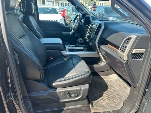 Used 2017 Ford F150 Lariat w/ Equipment Group 502A Luxury AWD/4WD image 21
