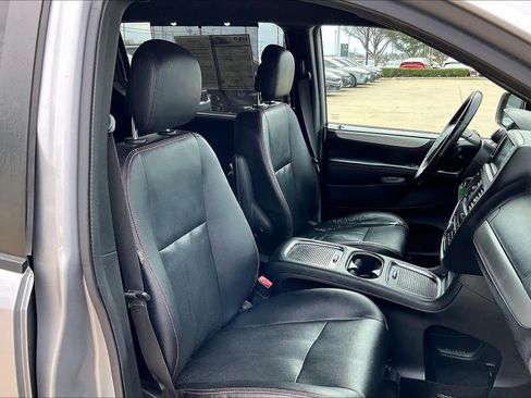 Used 2019 Dodge Grand Caravan GT image 13